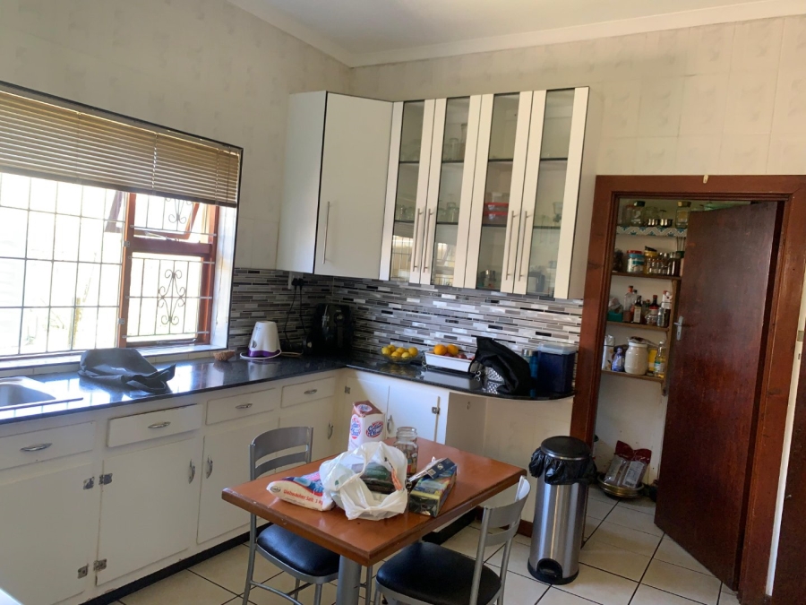 5 Bedroom Property for Sale in Baysville Eastern Cape